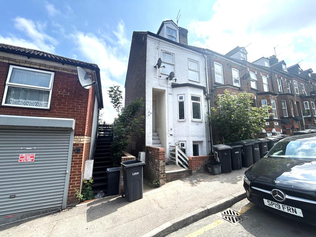 Main image of property: Grove Road, LUTON