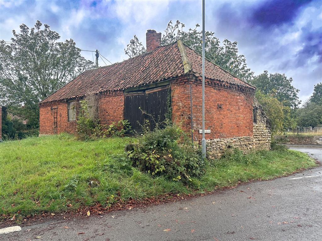 Main image of property: Junction of Templefield Road & Northfield Lane, Willoughton, GAINSBOROUGH
