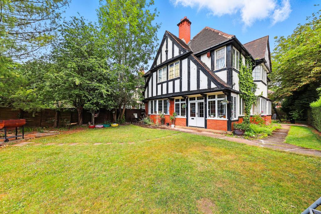 Main image of property: Oakwood Park, Roundhay, Leeds