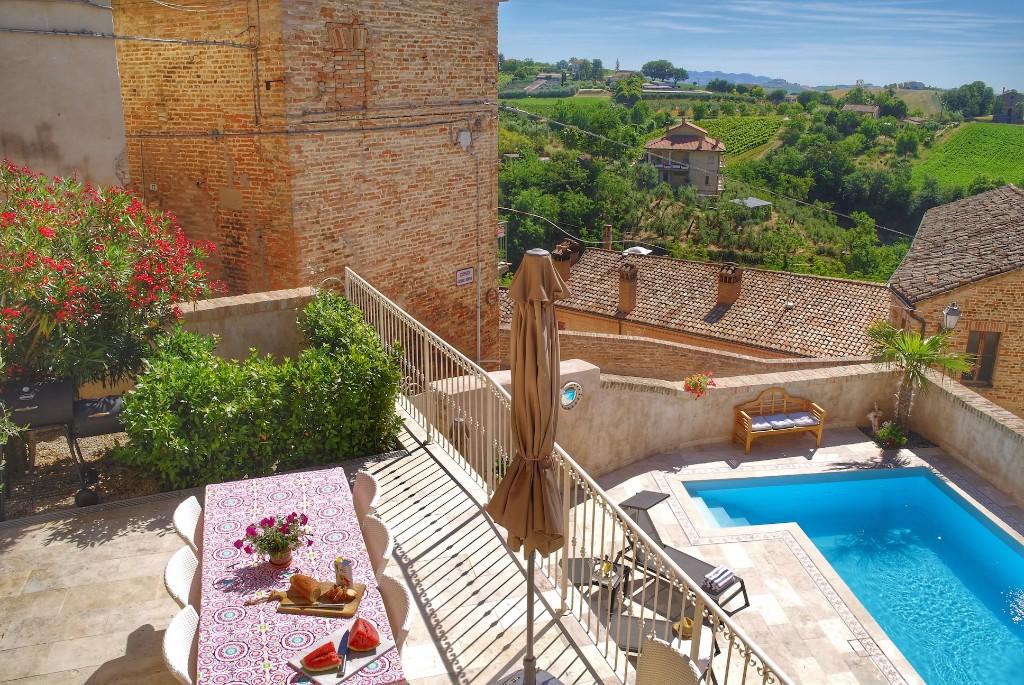 4 bedroom house for sale in Montalto delle Marche, Ascoli Piceno, Le