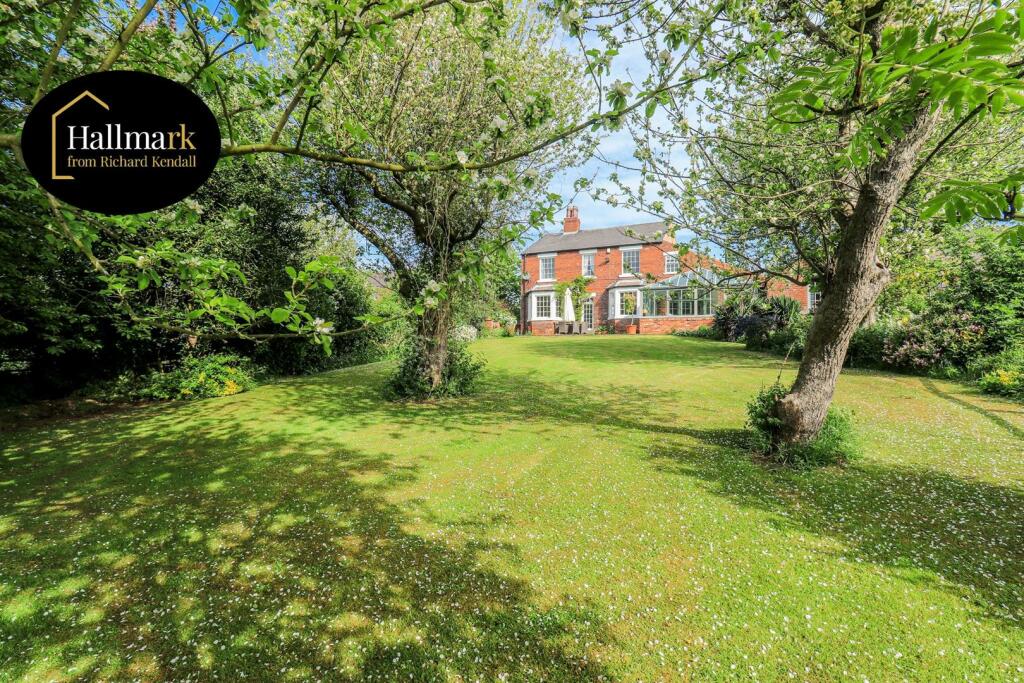 4 bedroom detached house for sale in HALLMARK FINE HOMES Doncaster