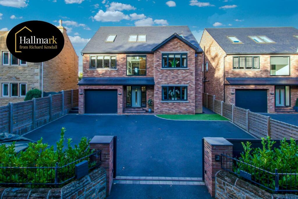 7 bedroom detached house for sale in HALLMARK FINE HOMES Hill Top