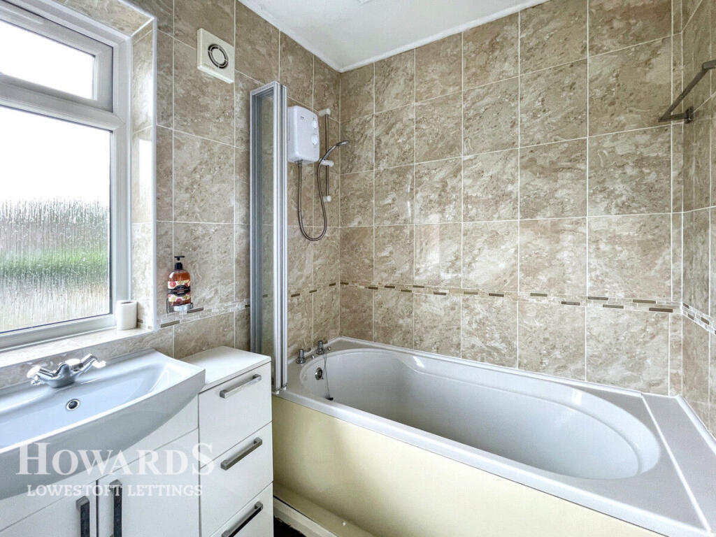 Main image of property: Tedder Road, Lowestoft