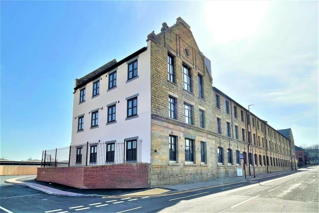 Main image of property: One Bedroom Apartment, Viaduct Road, Leeds