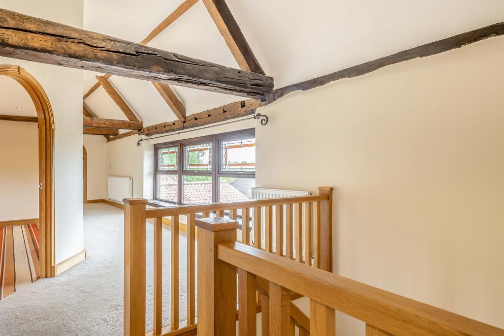 4 bedroom barn conversion for sale in Aylsham Road, North Walsham, NR28