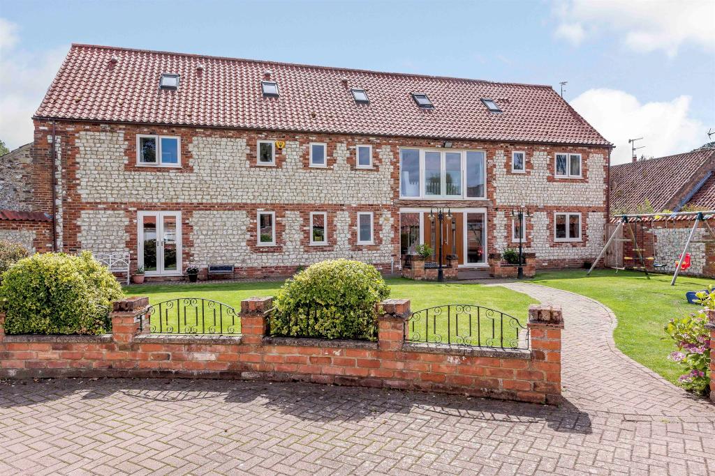 Gayton King S Lynn Bed Barn Conversion My XXX Hot Girl