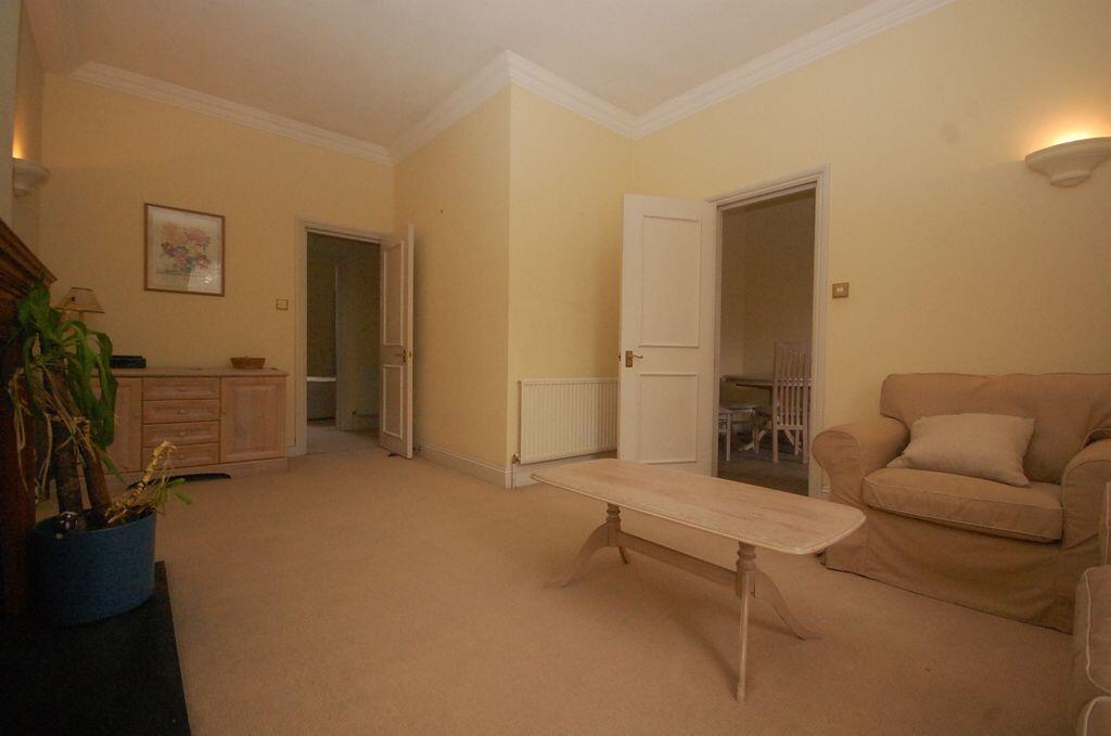 Main image of property: 96 St Georges Square, Pimlico, London, SW1V