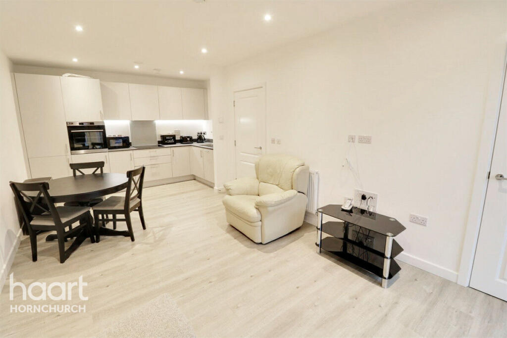 Main image of property: Spitfire Approach, Hornchurch