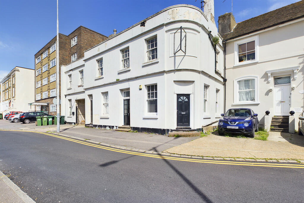 1 bedroom apartment for rent in Dover Road, Folkestone, CT20
