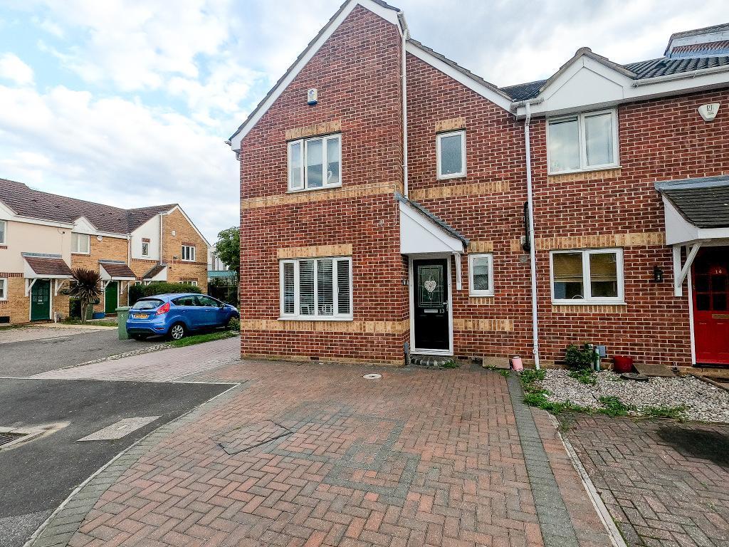 3 bedroom end of terrace house for sale in Strouds Close, Chadwell Heath, Romford, Essex, RM6