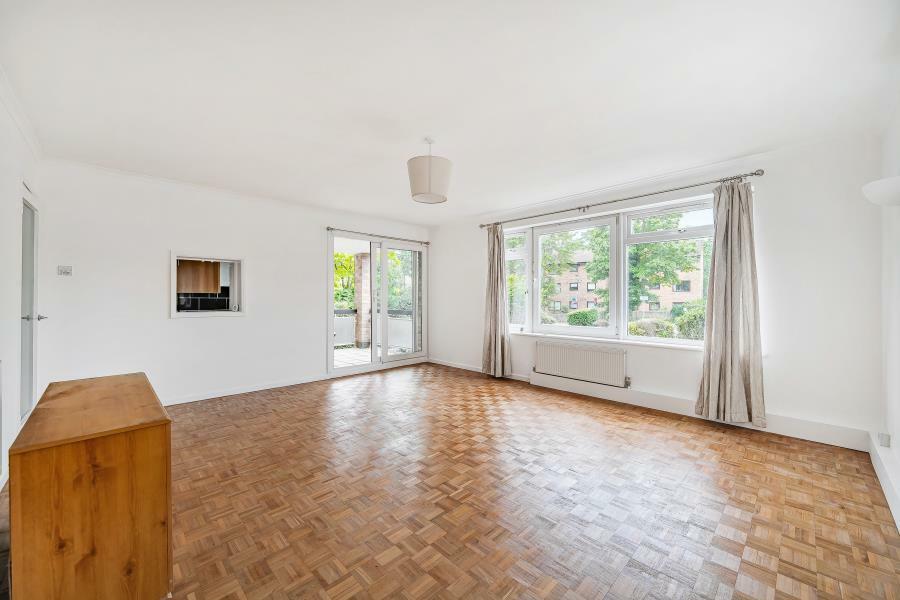 2 bedroom apartment for rent in Ewell Road, KT6