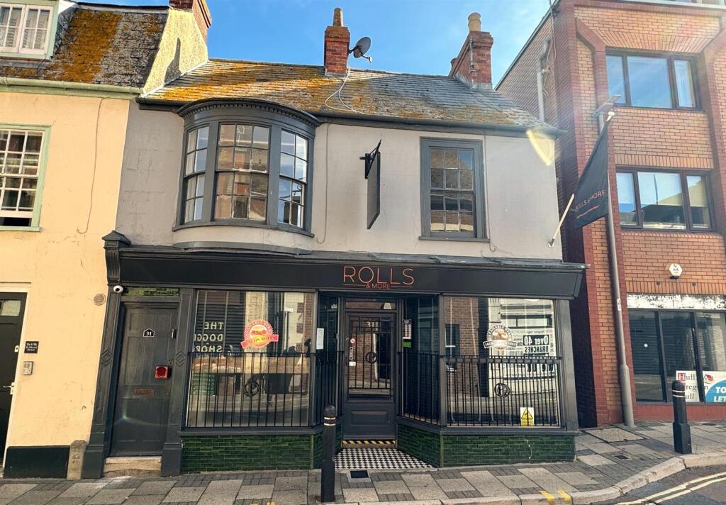 Main image of property: 31 Maiden Street, Weymouth