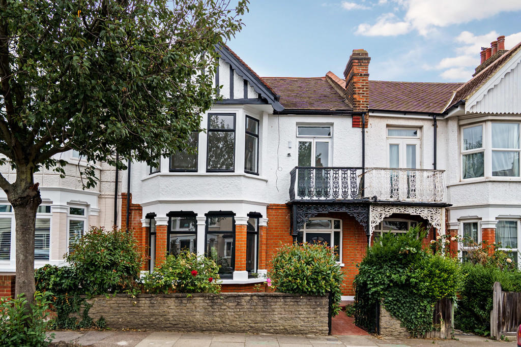 4 bedroom terraced house for sale in Chester Road, Wanstead , E11