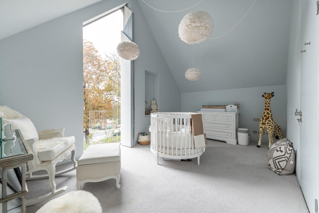 5 bedroom detached house for sale in St. Mary's Avenue, Wanstead, E11
