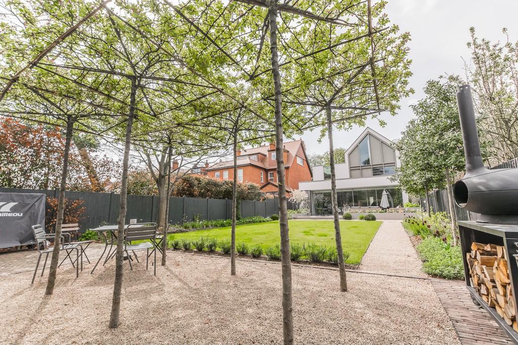 5 bedroom detached house for sale in St. Mary's Avenue, Wanstead, E11