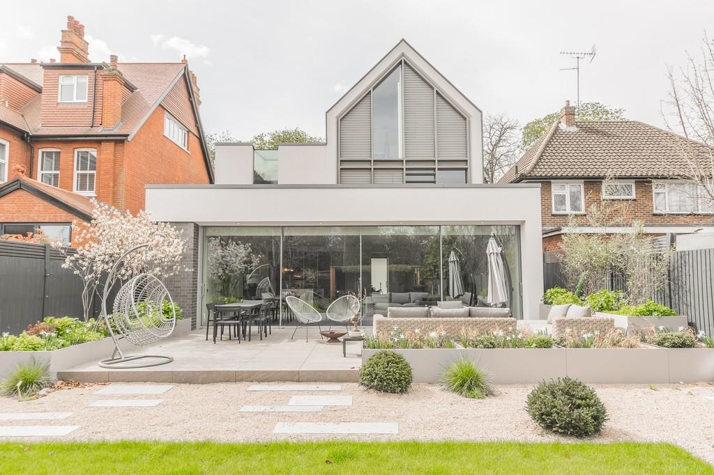 5 bedroom detached house for sale in St. Mary's Avenue, Wanstead, E11