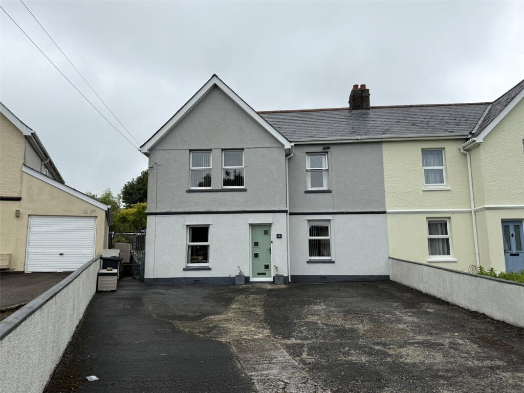 3 bedroom semi-detached house