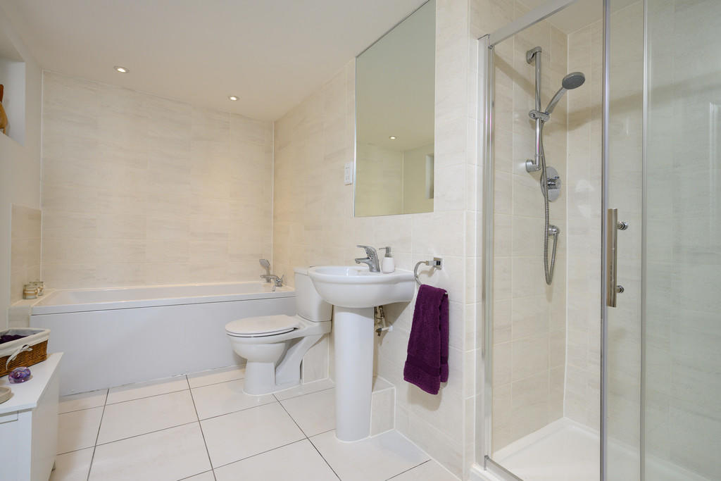 2 bedroom apartment for sale in Walford Road, RossonWye, HR9