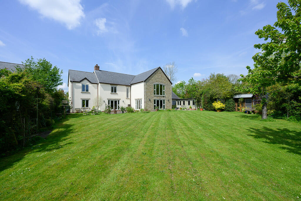 5 bedroom detached house for sale in English Bicknor With Superb Views