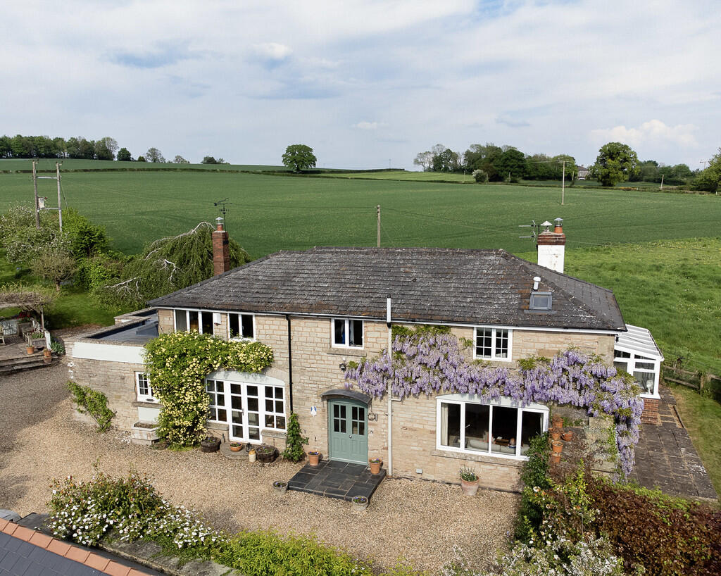 Main image of property: Nr Ross-on-Wye + Large Gardens