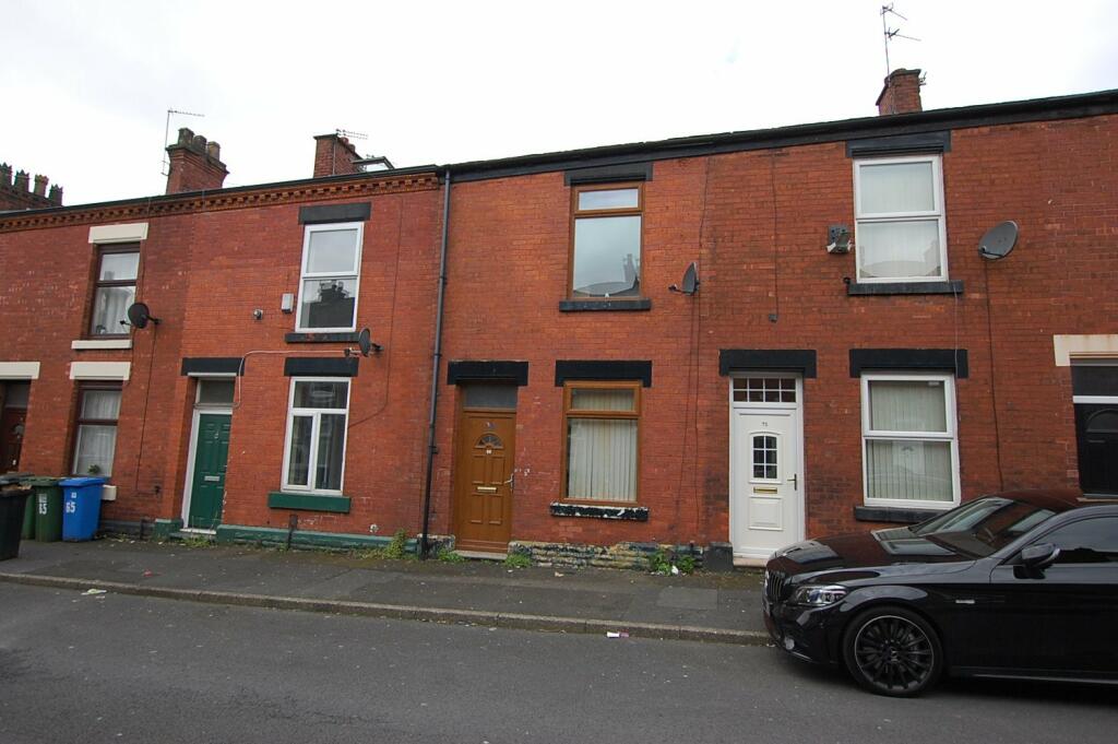 2 bedroom terraced house for sale in Minto Street, AshtonunderLyne