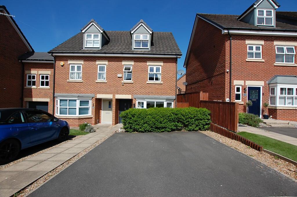 Main image of property: Shire Croft, Mossley, Ashton-under-Lyne, Greater Manchester, OL5