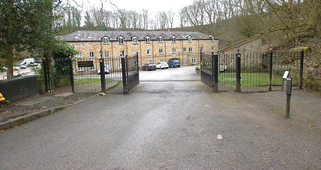 Main image of property: Oldham Road, Ashton-under-Lyne, Greater Manchester, OL7