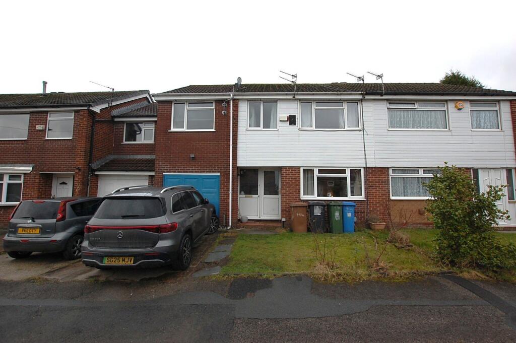 Main image of property: Glendon Crescent, Ashton-under-Lyne, Greater Manchester, OL6