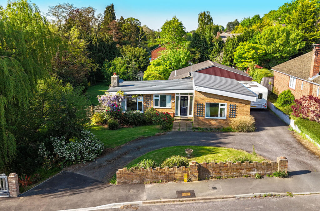 Main image of property: Weardale Road, Chandler's Ford, Eastleigh, Hampshire, SO53