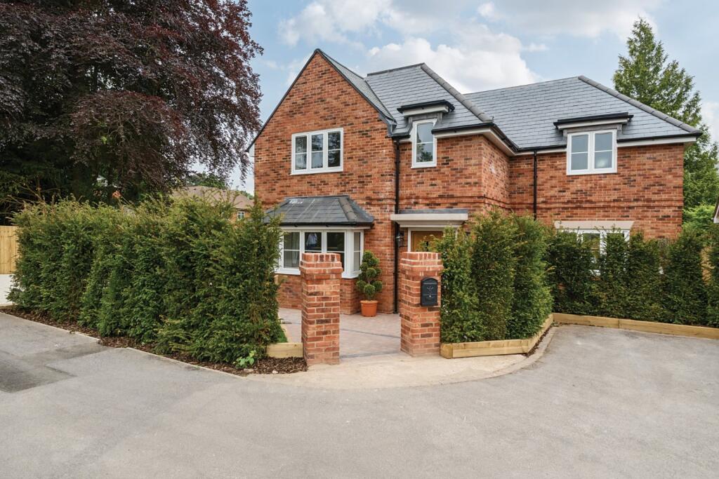 Main image of property: Cypress Grove, Valley Road, Chandler's Ford, Eastleigh, SO53