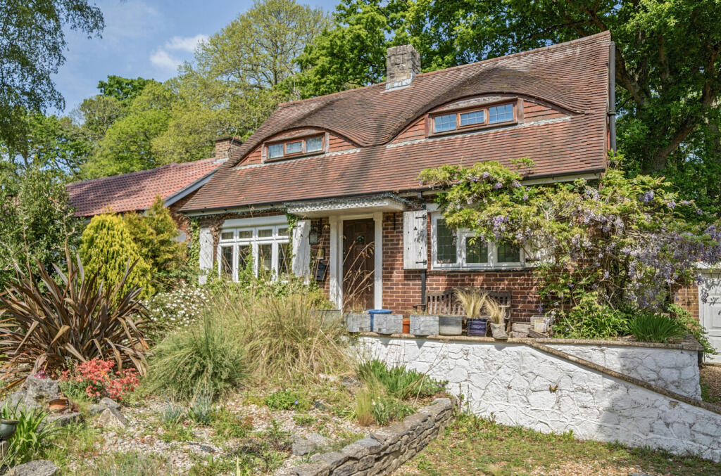 Main image of property: Gordon Road, Chandler's Ford, Eastleigh, Hampshire, SO53