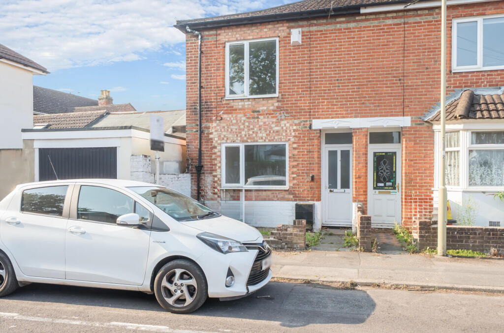 Main image of property: Grantham Road, Eastleigh, Hampshire, SO50