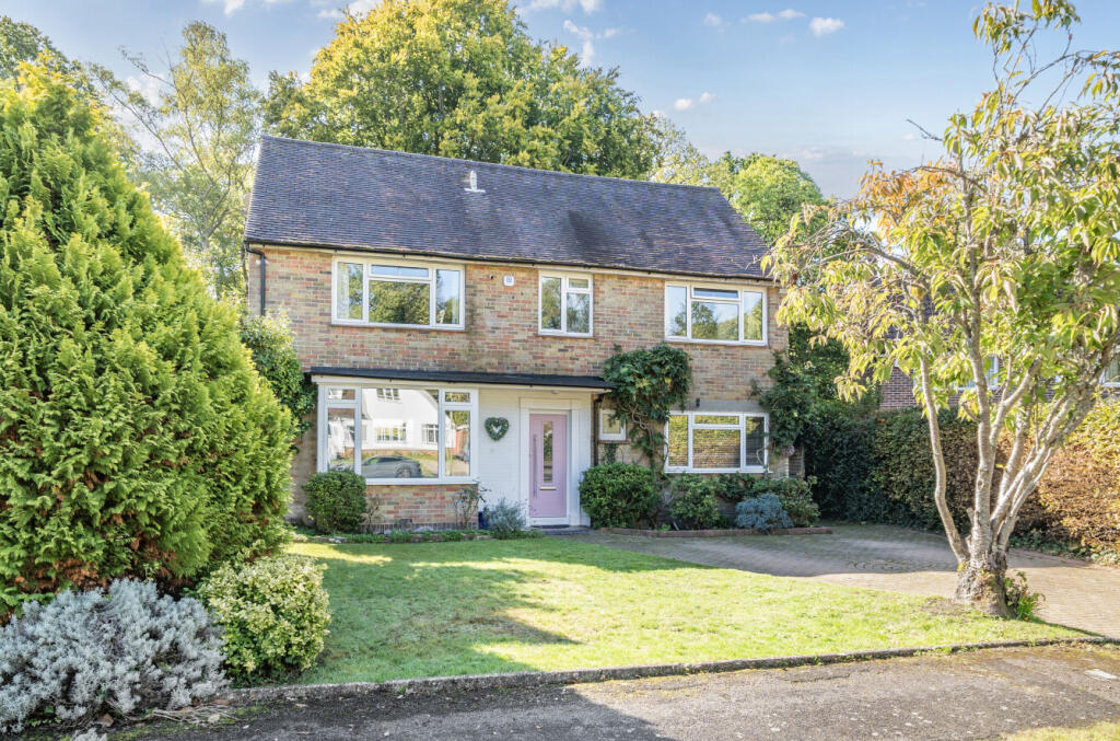 Main image of property: Queens Road, Hiltingbury, Chandler's Ford, Hampshire, SO53