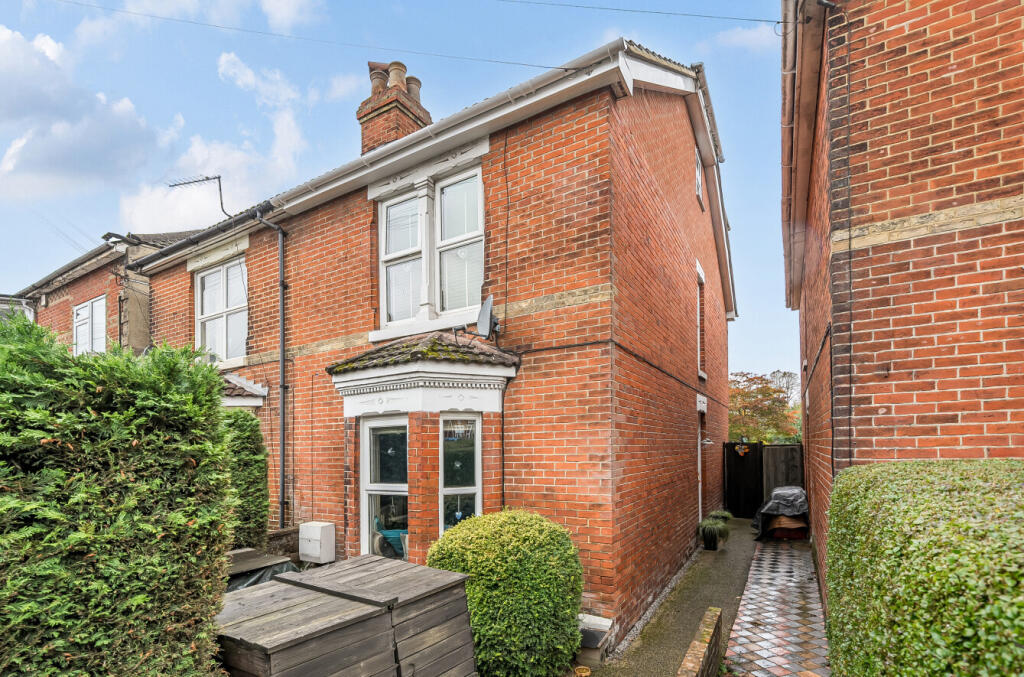 Main image of property: Twyford Road, Eastleigh, Hampshire, SO50