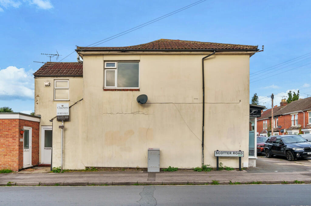 2 bedroom for sale in Hamilton Road, Hampshire, SO50