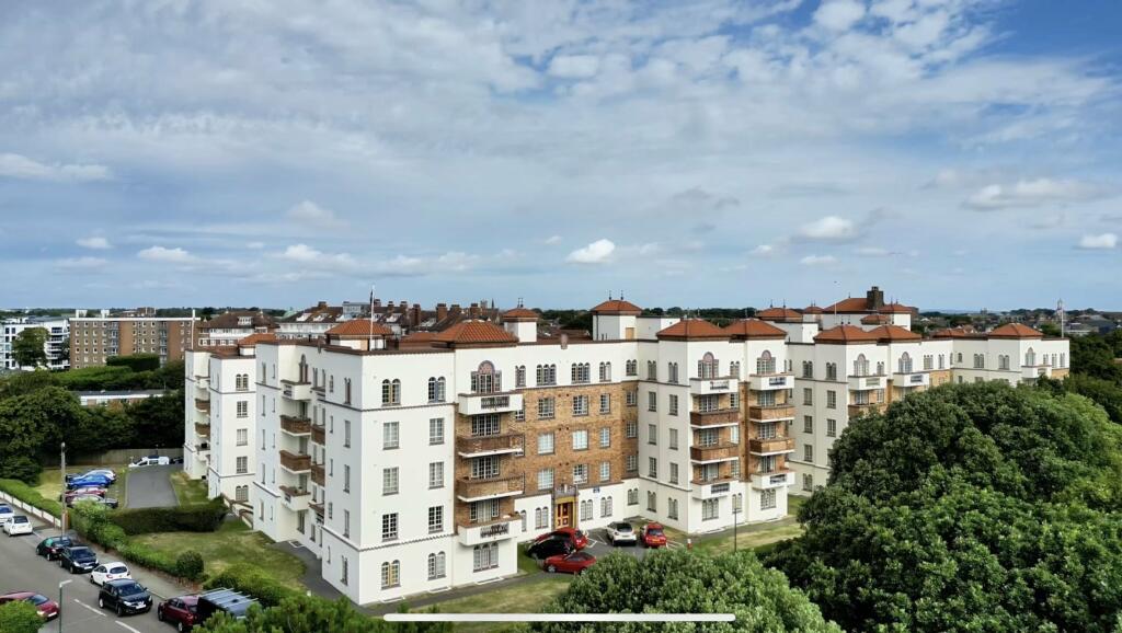1 bedroom flat for rent in Sea Road, Bournemouth, , BH5