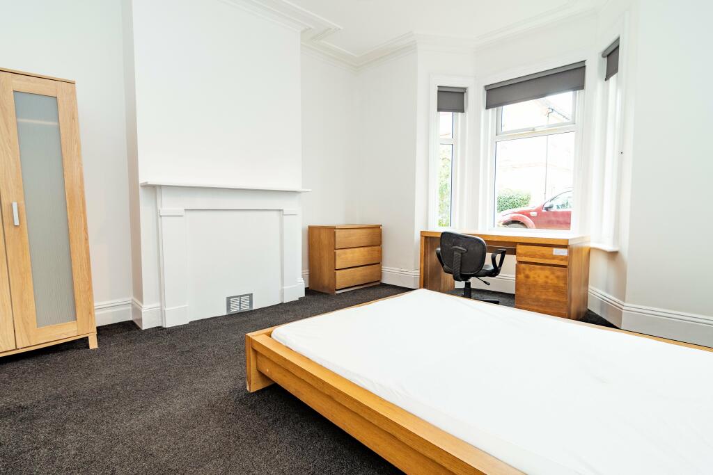 Additional property image - Queensland Road, Bournemouth,
