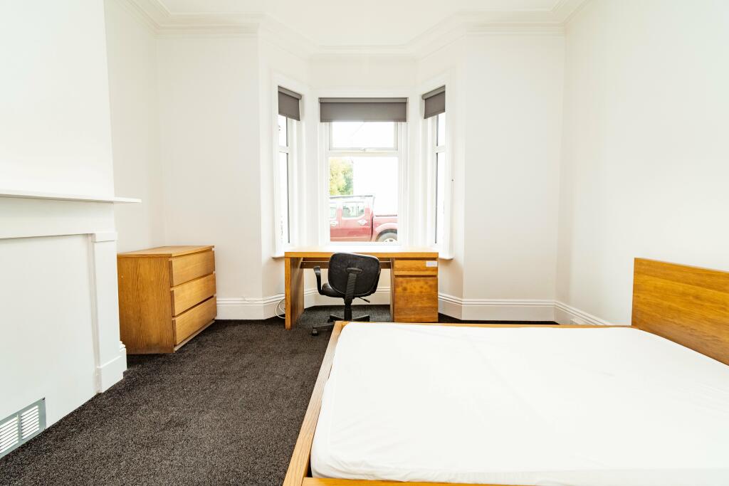 Additional property image - Queensland Road, Bournemouth,
