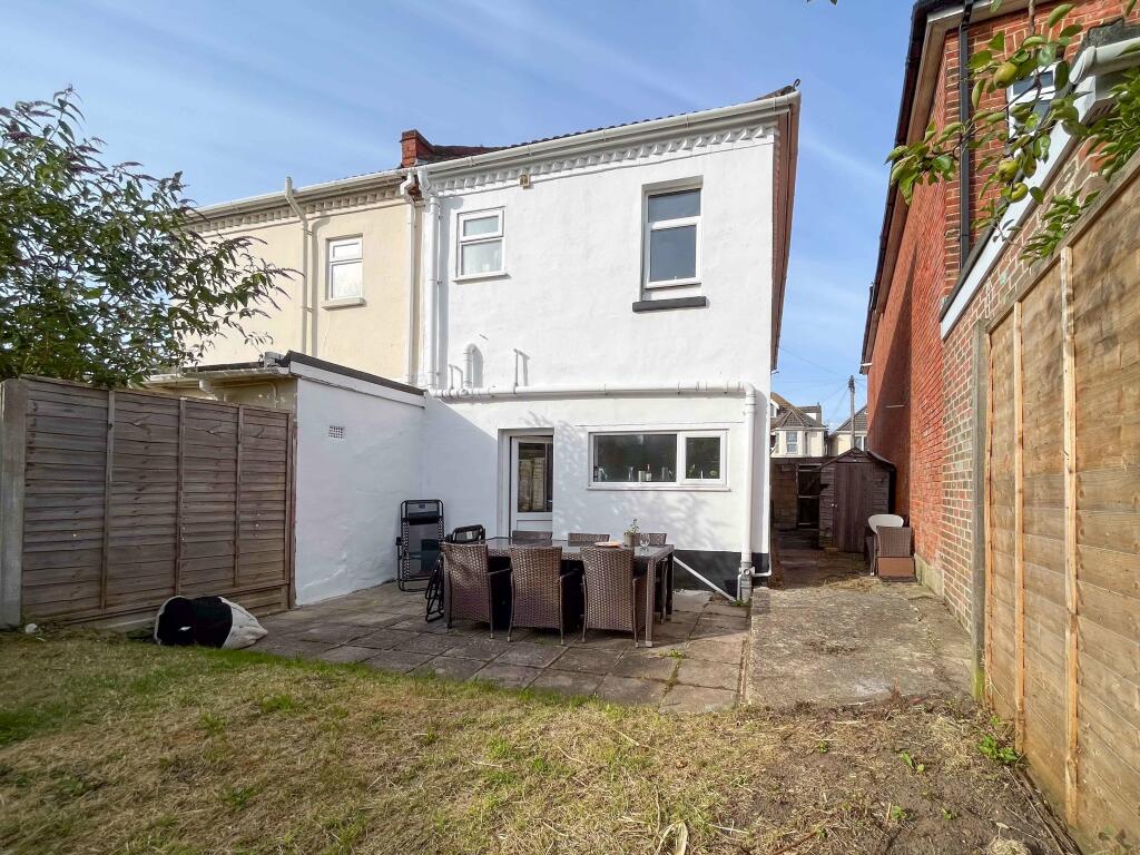 Additional property image - Queensland Road, Bournemouth,