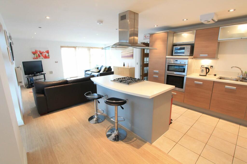 Additional property image - Boscombe Spa Road, Bournemouth,