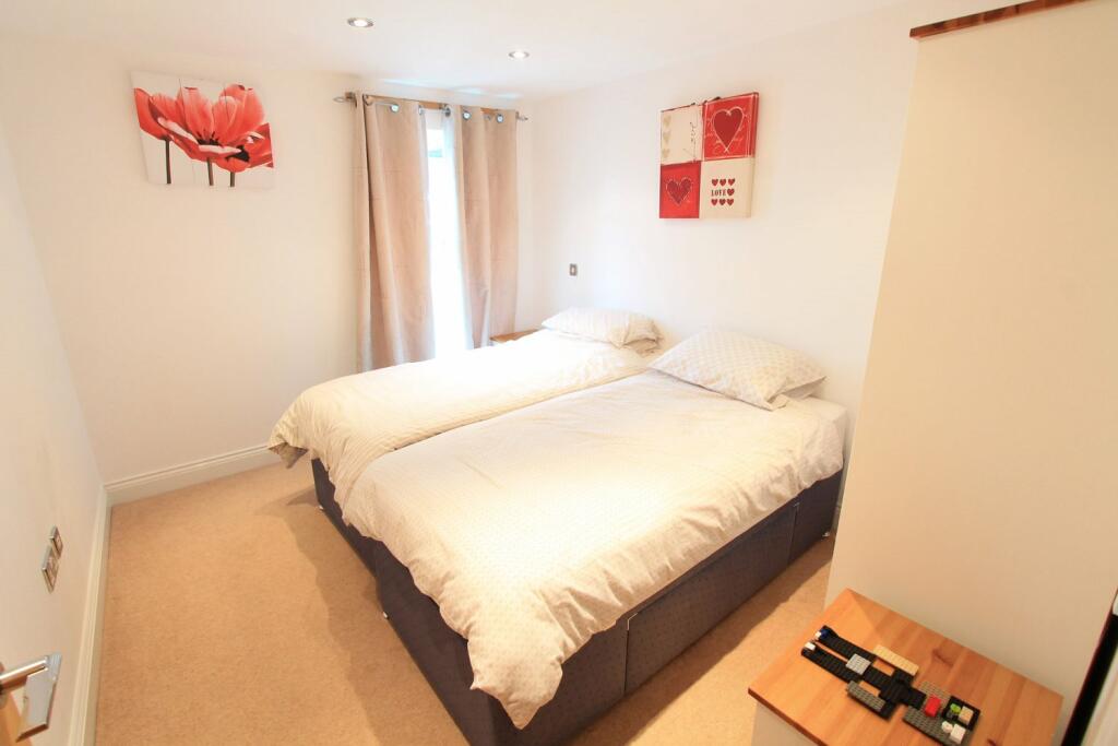 Additional property image - Boscombe Spa Road, Bournemouth,
