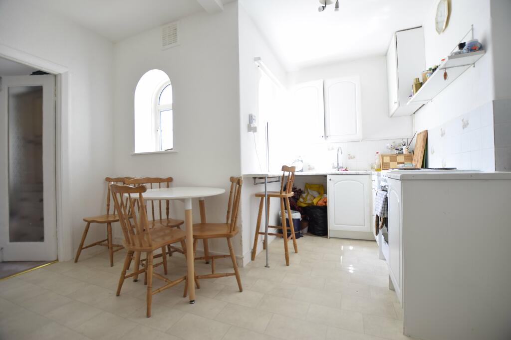 Additional property image - San Remo Towers, Sea Road, Bournemouth