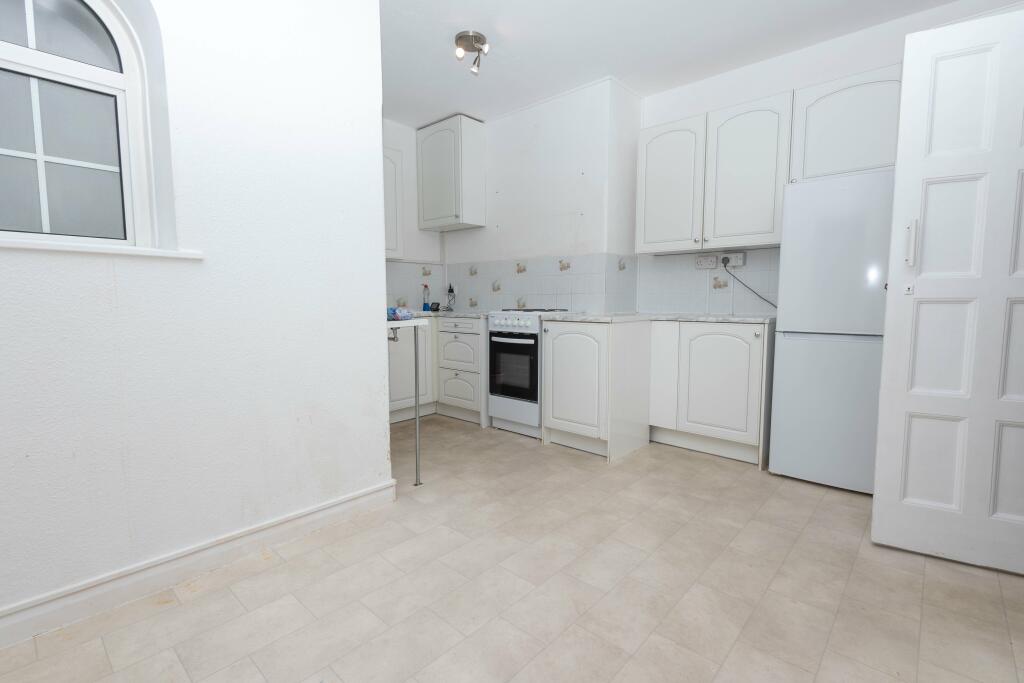Additional property image - San Remo Towers, Sea Road, Bournemouth