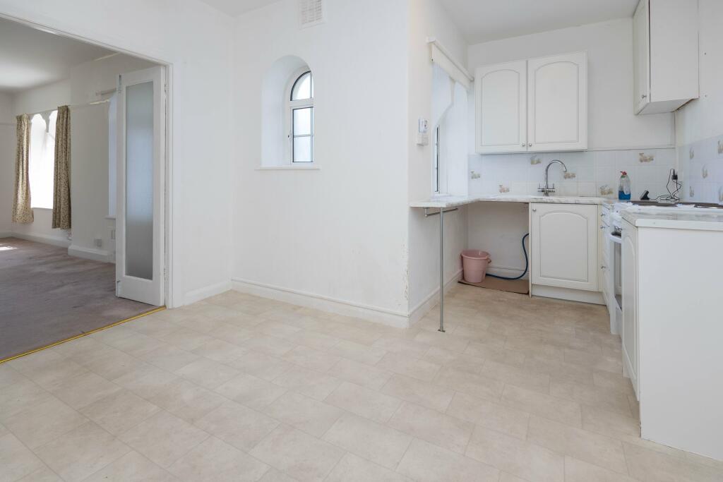 Additional property image - San Remo Towers, Sea Road, Bournemouth