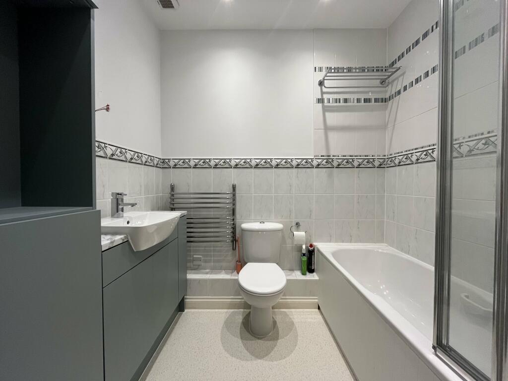 Additional property image - Knyveton Road, Bournemouth,