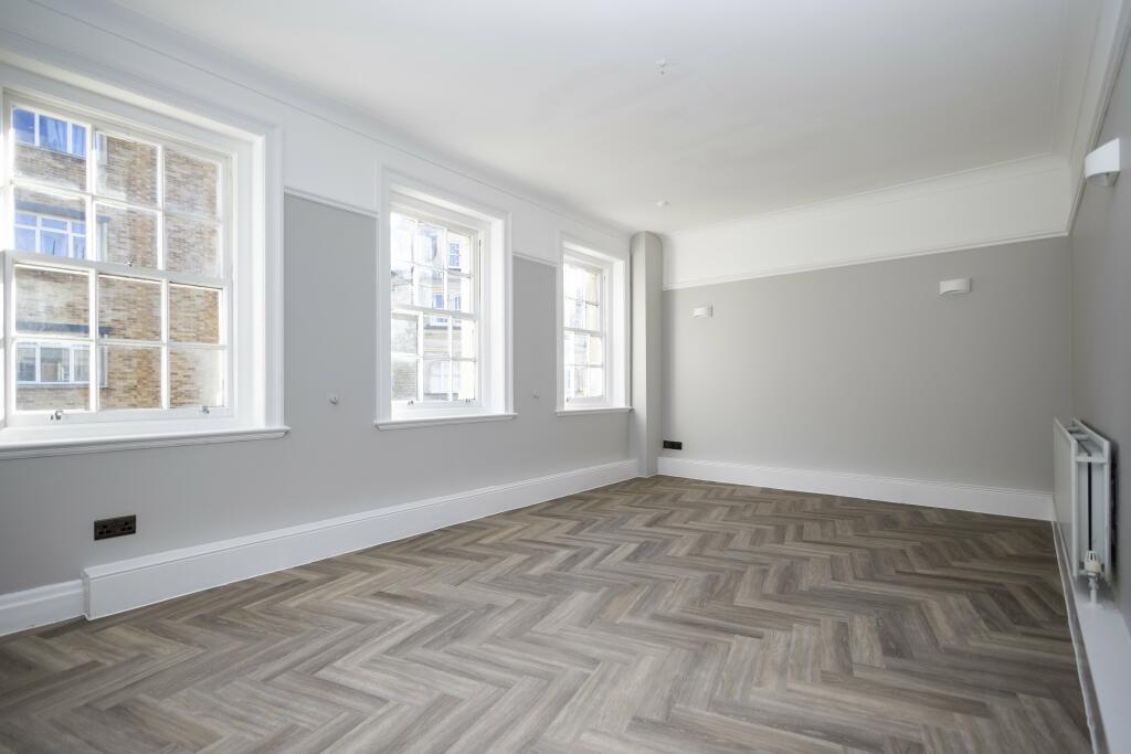 Additional property image - Richmond Hill, Bournemouth,