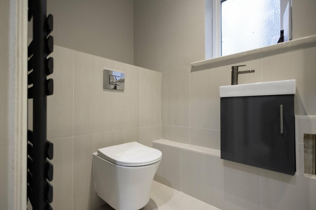 Additional property image - Richmond Hill, Bournemouth,