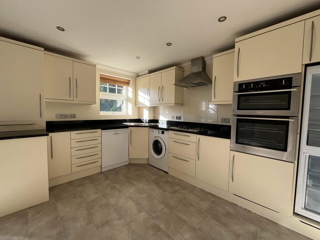 Additional property image - 121 North Road , ,
