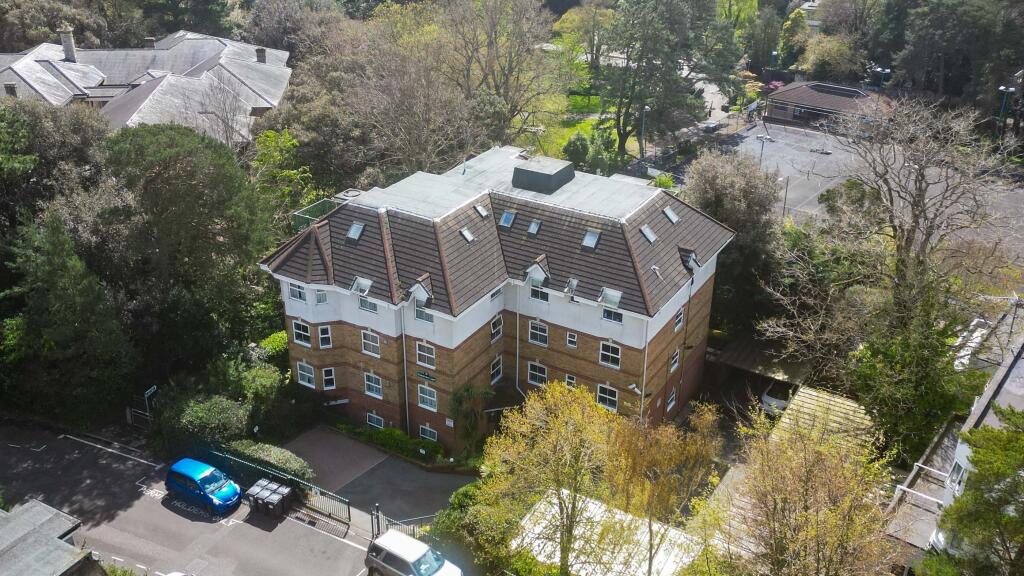 Main image of property: 18 St. Stephens Road, Bournemouth, 