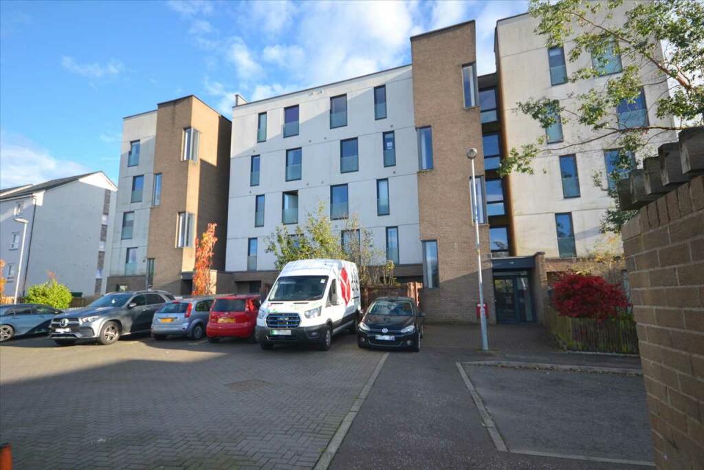 2 bedroom flat for sale in Lochview Gate, Hogganfield, Glasgow, G33